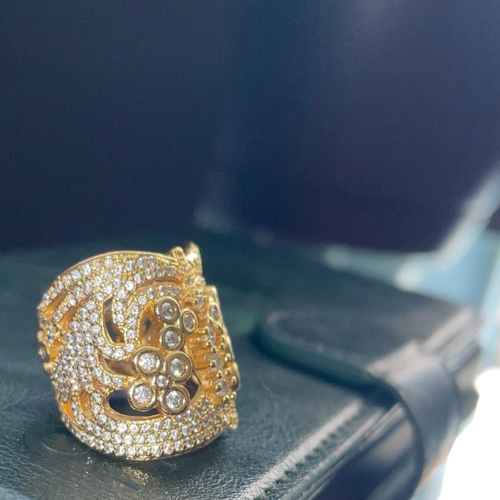 Gold Ring with Intricate Designs and Swavorski crystals. Does not tarnish - Picture 4 of 6